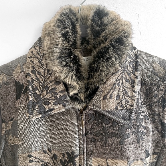 Coldwater Creek Tapestry Patchwork Gray Vest Removable Faux Fur Collar Large NWT - Picture 6 of 13